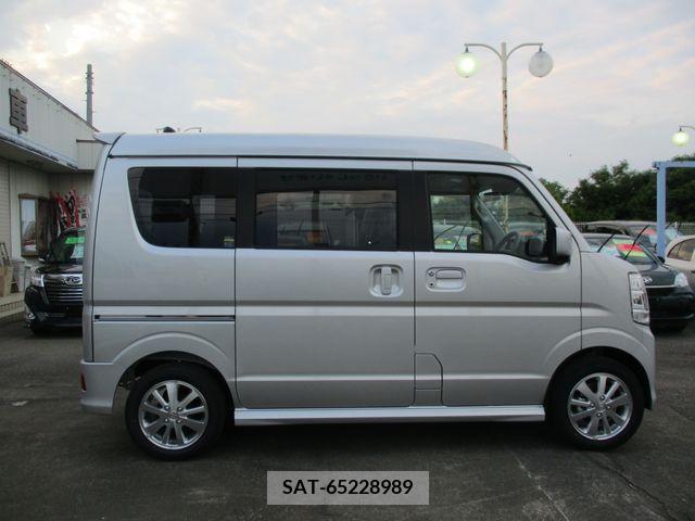 Suzuki EVERY WAGON 2023-11 301739-3