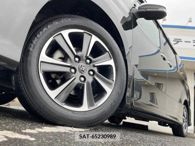 Toyota VOXY 2018-07 288878-14