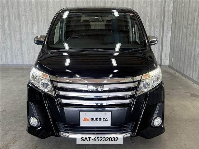 Toyota NOAH 2015-07 376290-8