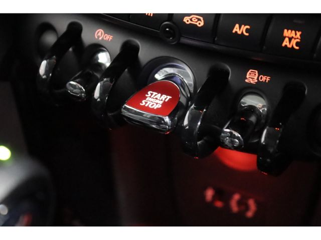 Bmw MINI 2017-09 663-17