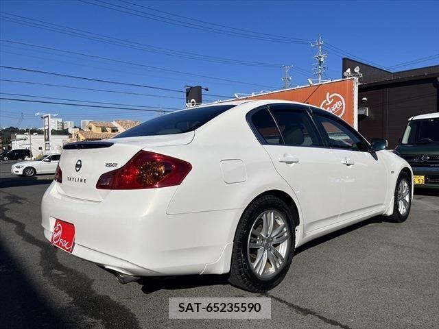 Nissan SKYLINE 2013-11 214162-4