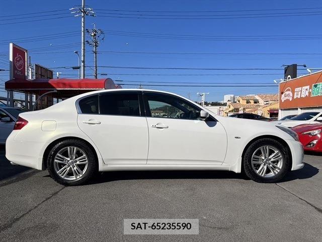 Nissan SKYLINE 2013-11 214162-3