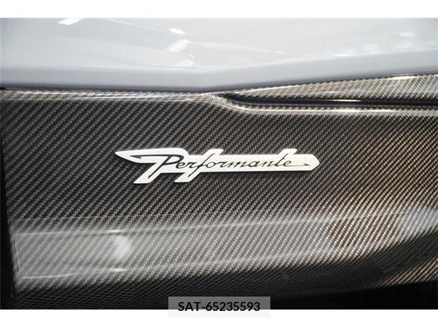 Lamborghini URUS 2024-03 274072-13