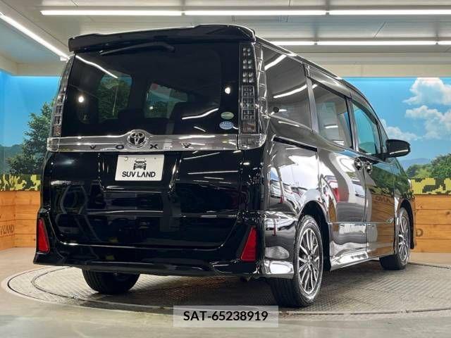 Toyota VOXY 2014-04 225767-17