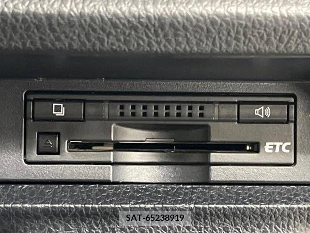 Toyota VOXY 2014-04 225767-5