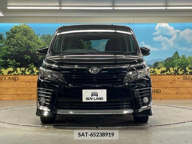 Toyota VOXY 2014-04 225767-14