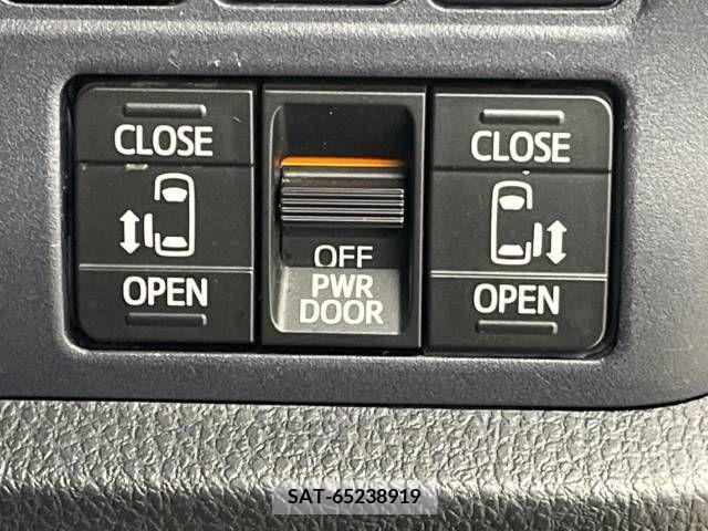 Toyota VOXY 2014-04 225767-3