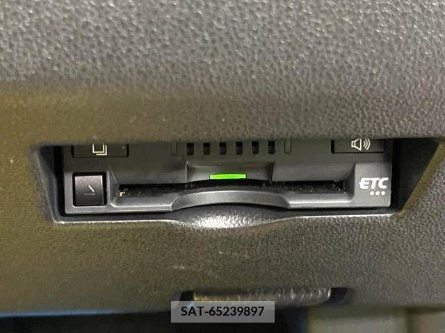 Toyota PASSO 2018-05 310993-5