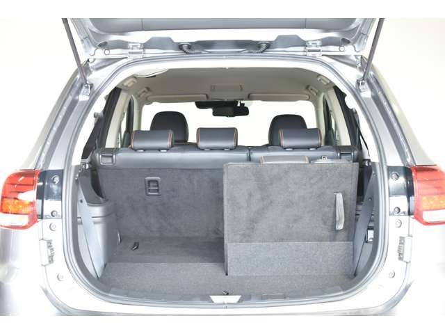 Mitsubishi OUTLANDER 2017-11 2462-6
