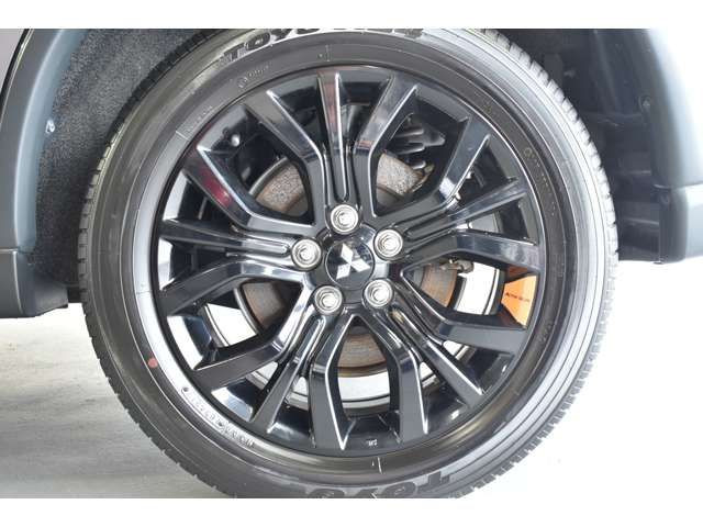 Mitsubishi OUTLANDER 2017-11 2462-12