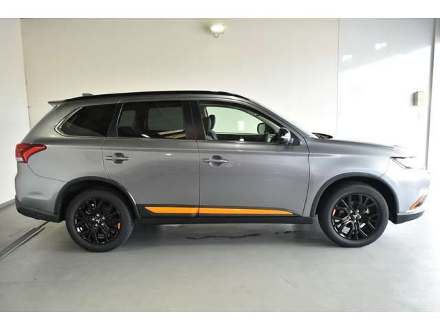Mitsubishi OUTLANDER 2017-11 2462-14