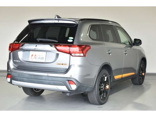 Mitsubishi OUTLANDER 2017-11 2462-1