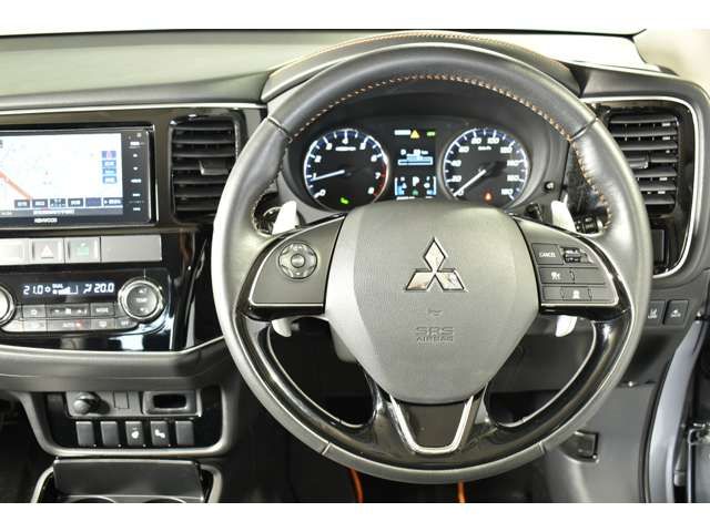 Mitsubishi OUTLANDER 2017-11 2462-10
