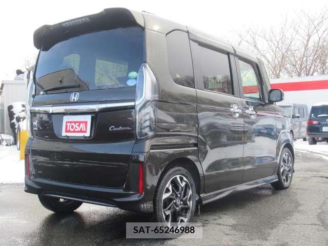 Honda N BOX 2018-09 278586-4