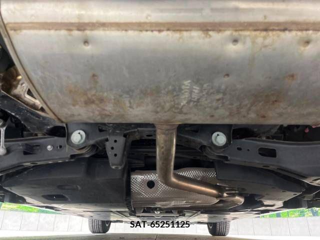 Toyota PRIUS 2019-08 221491-19