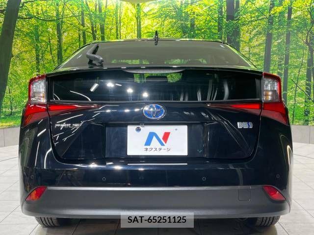 Toyota PRIUS 2019-08 221491-15