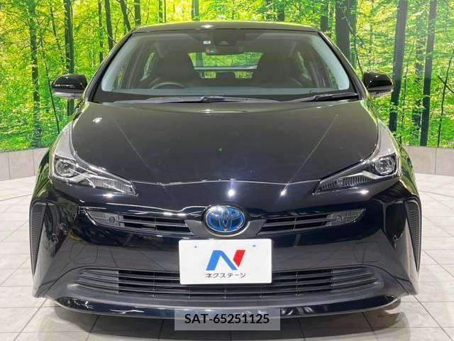 Toyota PRIUS 2019-08 221491-14