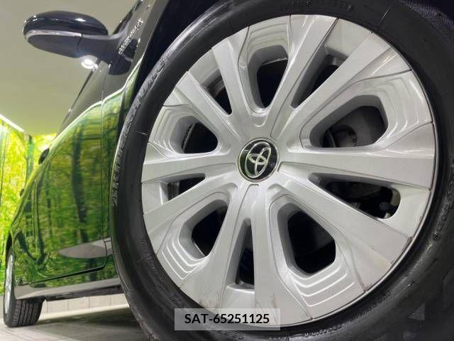 Toyota PRIUS 2019-08 221491-13
