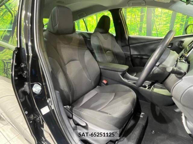 Toyota PRIUS 2019-08 221491-8