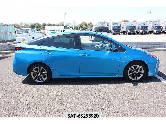 Toyota PRIUS 2019-07 372193-6