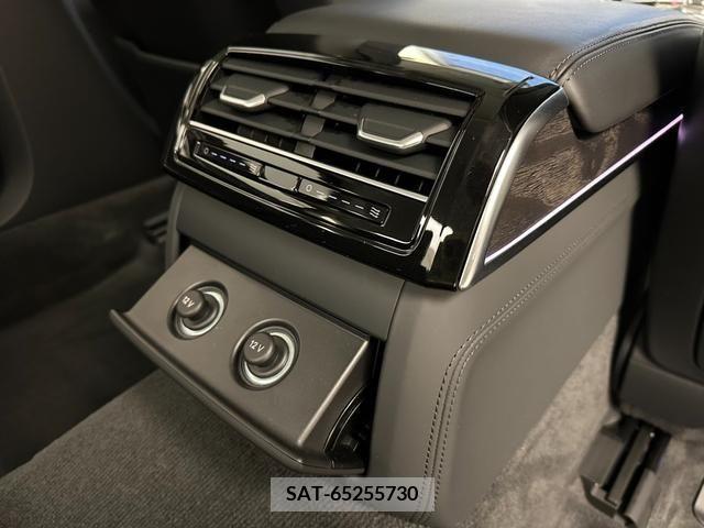 Audi A8 2022-12 208304-17