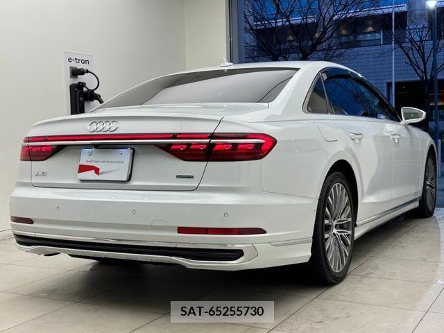 Audi A8 2022-12 208304-1