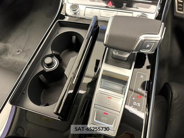 Audi A8 2022-12 208304-13