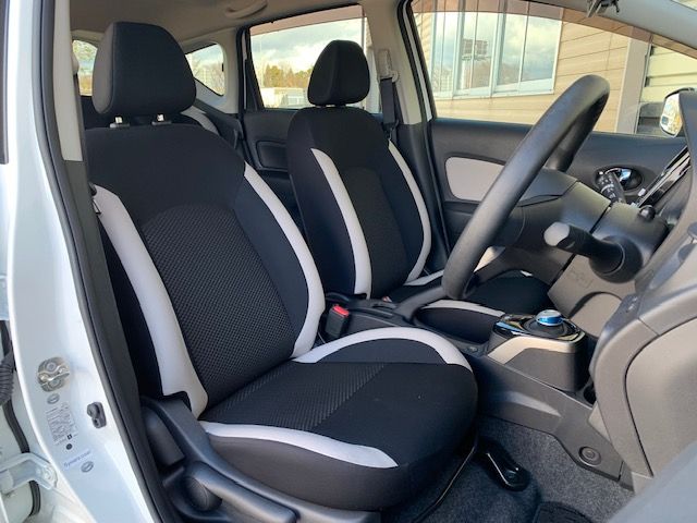 Nissan NOTE 2018-04 188254-9