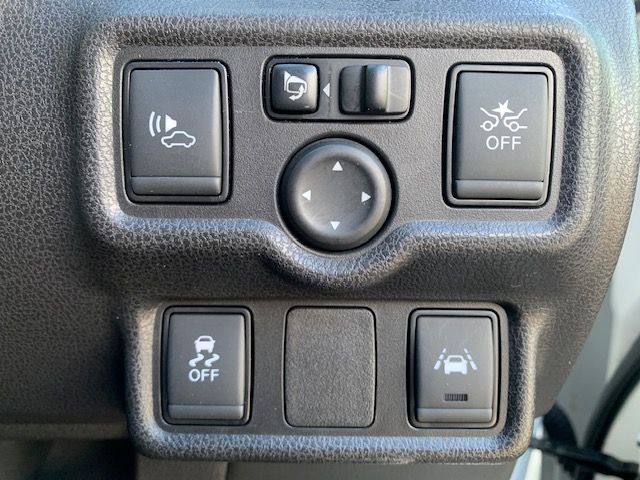 Nissan NOTE 2018-04 188254-15