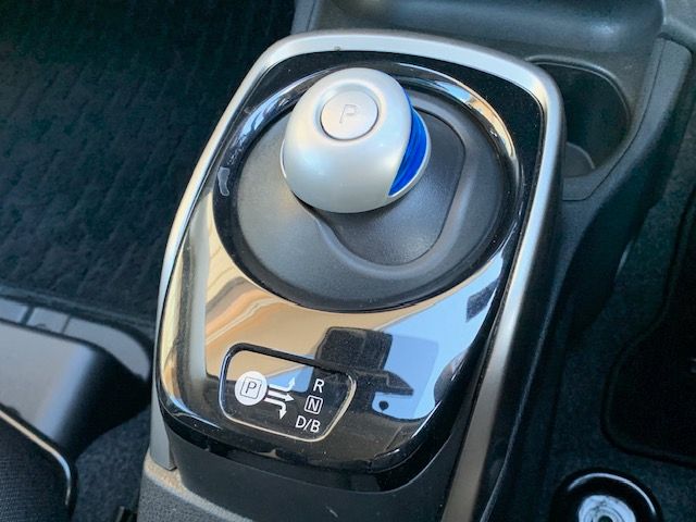 Nissan NOTE 2018-04 188254-25