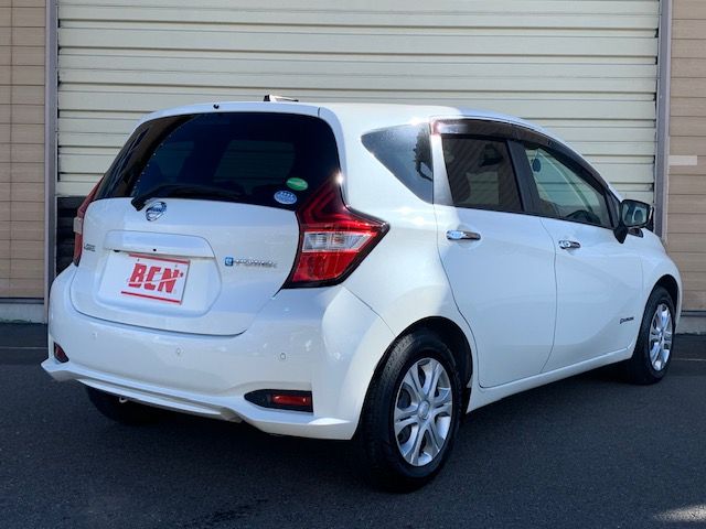 Nissan NOTE 2018-04 188254-2