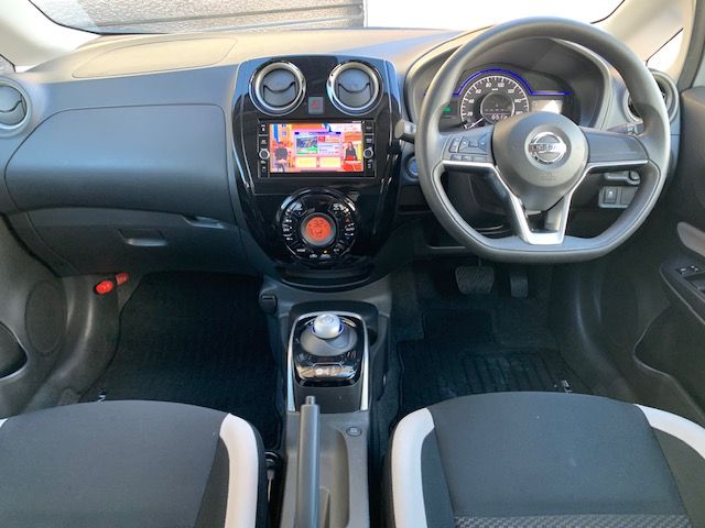 Nissan NOTE 2018-04 188254-1
