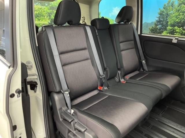 Nissan SERENA 2017-06 10987-8