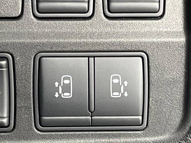 Nissan SERENA 2017-06 10987-4