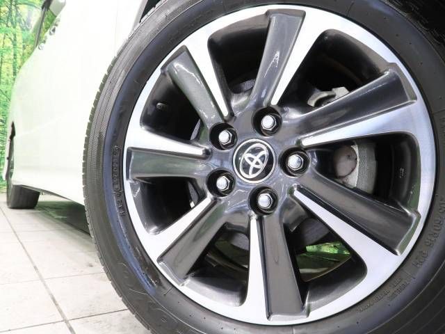 Toyota VOXY 2019-03 22729-14