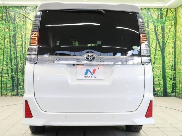 Toyota VOXY 2019-03 22729-16