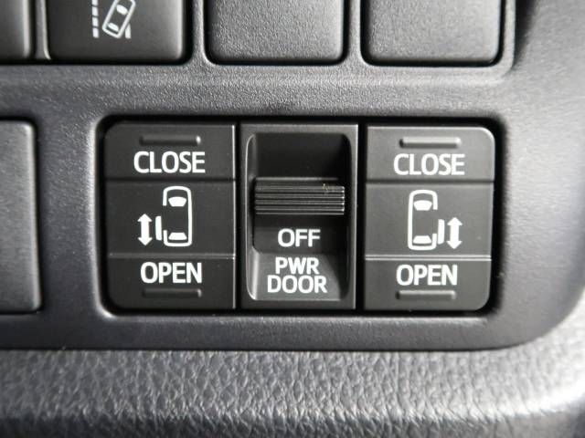 Toyota VOXY 2019-03 22729-5
