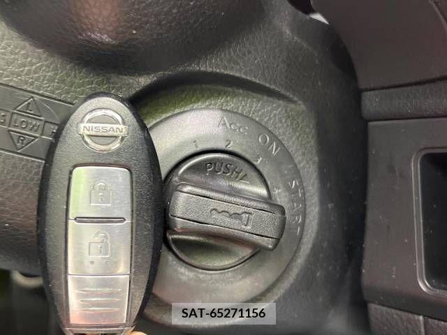 Nissan NOTE 2012-04 392933-4