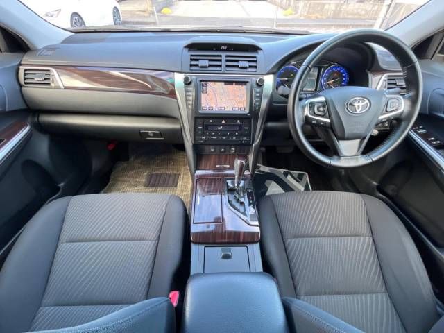 Toyota CAMRY HYBRID 2015-06 180947-1