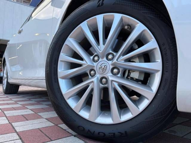 Toyota CAMRY HYBRID 2015-06 180947-13