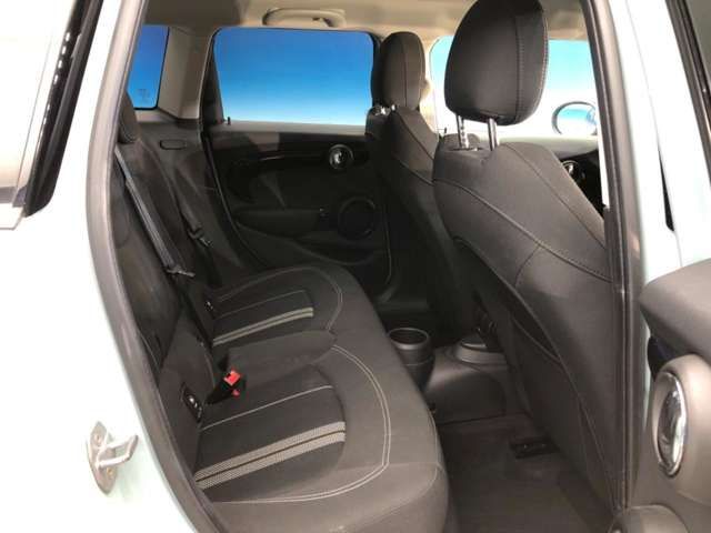 Bmw MINI 2019-03 28687-8
