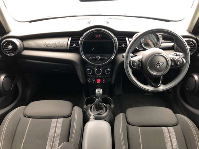 Bmw MINI 2019-03 28687-1