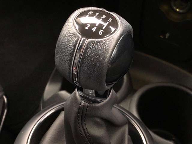 Bmw MINI 2019-03 28687-9