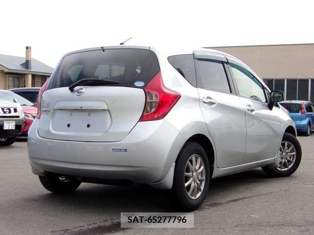 Nissan NOTE 2015-07 313893-1