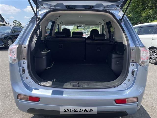 Mitsubishi OUTLANDER PHEV 2013-10 327853-9