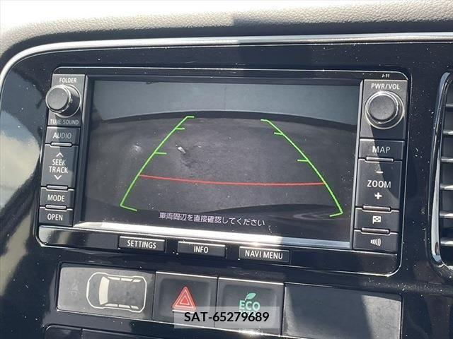 Mitsubishi OUTLANDER PHEV 2013-10 327853-4