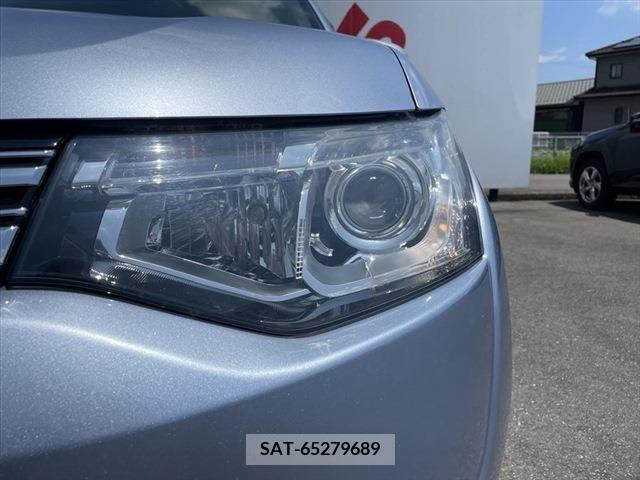 Mitsubishi OUTLANDER PHEV 2013-10 327853-11