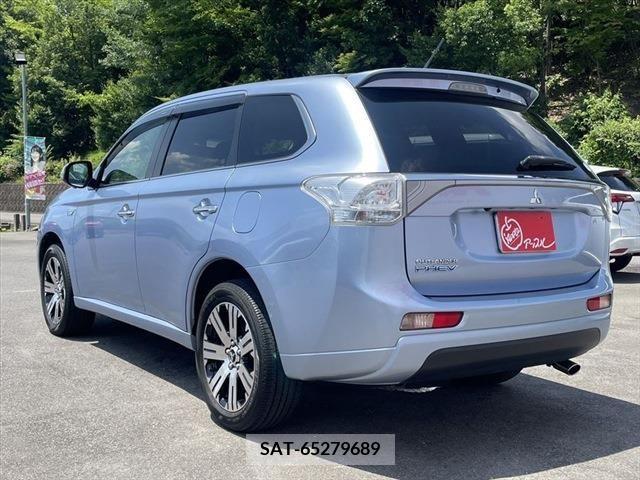 Mitsubishi OUTLANDER PHEV 2013-10 327853-19
