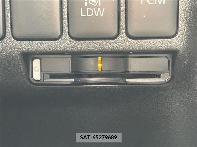 Mitsubishi OUTLANDER PHEV 2013-10 327853-6