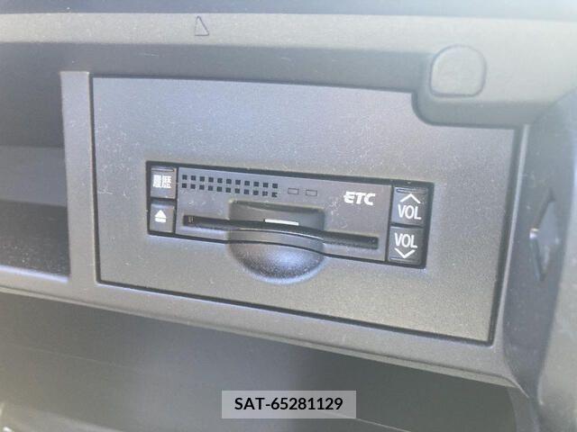 Toyota SAI 2010-07 283987-17